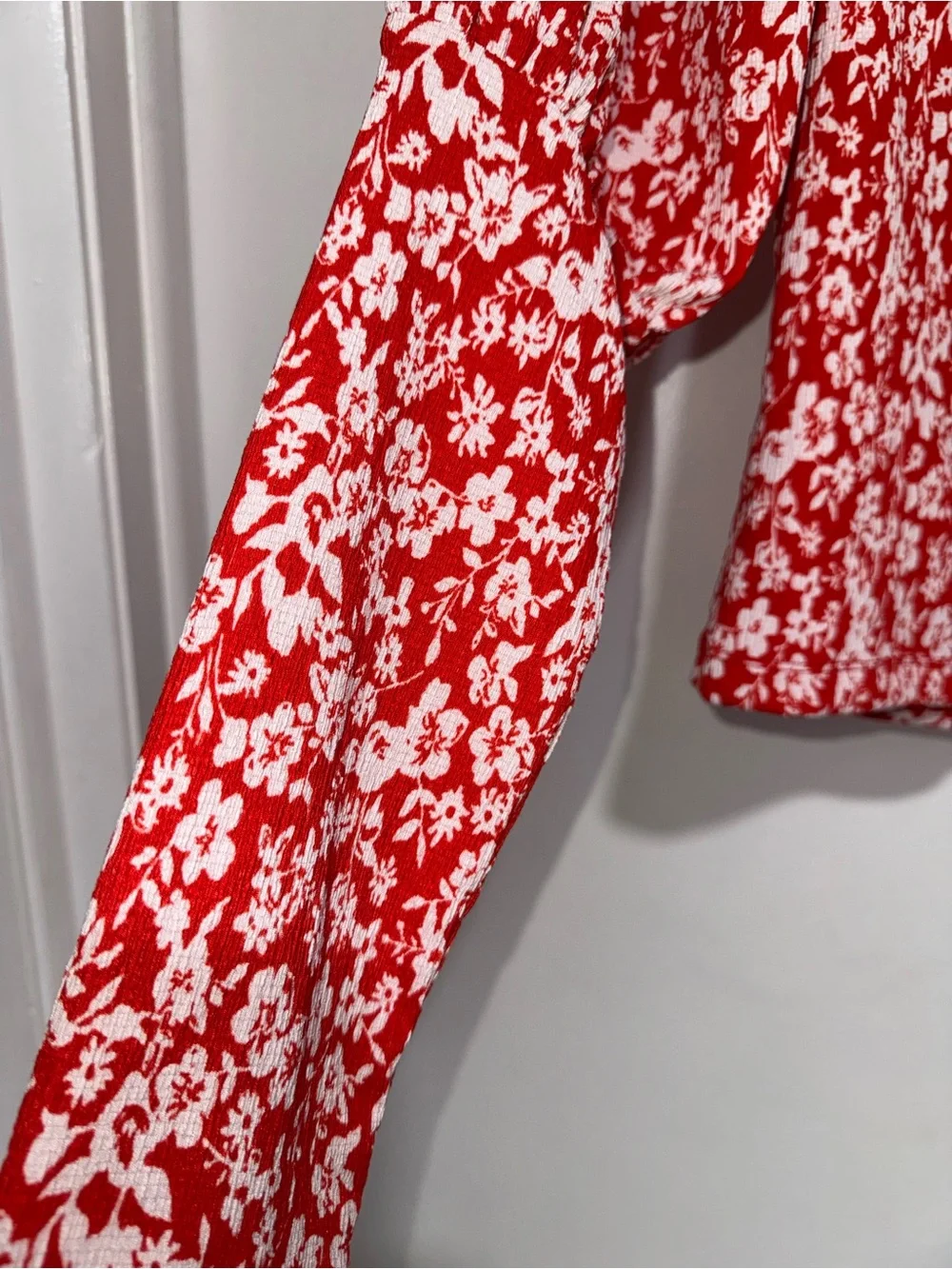 Anthropologie Red White Floral Square-Neck Puff Sleeve Blouse